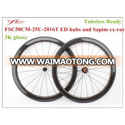 700C carbon fiber wheels 50mm depth road bike wheelset 25mm width 3K glossy , ED hubs and Sapim spokes